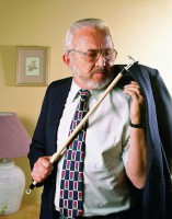 /album/serlibre/barra-de-madera-para-vestirse-jpg1/